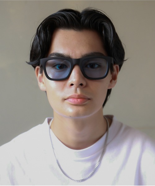 SPINNS（スピンズ）の「カラーサングラス/太フレームボストン型/ユニセックス（サングラス・メンズ・A/B・ONESIZE）」の11枚目の写真