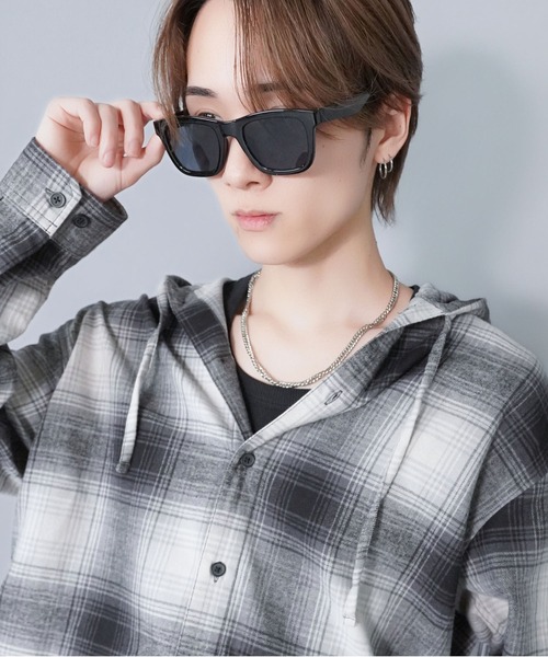 SPINNS（スピンズ）の「カラーサングラス/太フレームボストン型/ユニセックス（サングラス・メンズ・A/B・ONESIZE）」の19枚目の写真