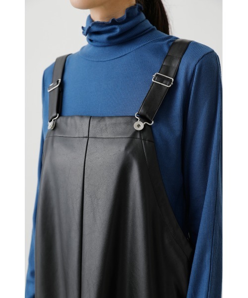 crie conforto(クリーコンフォルト)の「フェイクレザージャンスカ(ジャンパースカート・レディース・ブラック/ダークグレー/ライトベージュ・FREE)」の10枚目の写真