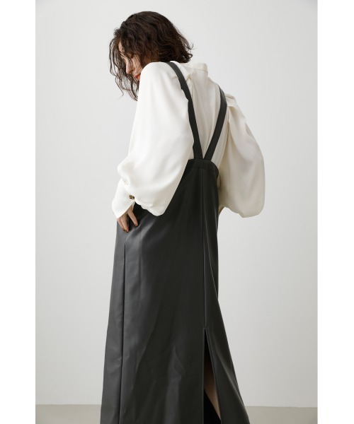 crie conforto(クリーコンフォルト)の「フェイクレザージャンスカ(ジャンパースカート・レディース・ブラック/ダークグレー/ライトベージュ・FREE)」の5枚目の写真