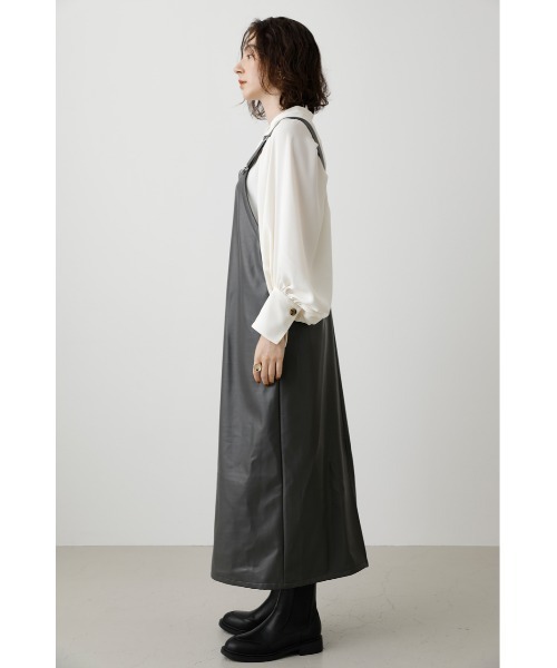 crie conforto(クリーコンフォルト)の「フェイクレザージャンスカ(ジャンパースカート・レディース・ブラック/ダークグレー/ライトベージュ・FREE)」の20枚目の写真