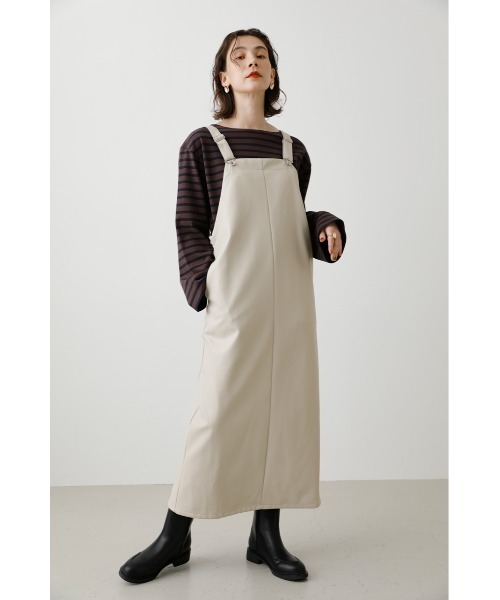 crie conforto(クリーコンフォルト)の「フェイクレザージャンスカ(ジャンパースカート・レディース・ブラック/ダークグレー/ライトベージュ・FREE)」の18枚目の写真