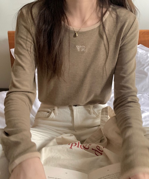 Vipoa(ヴィポア)の「パイピングロゴカットソー(Tシャツ/カットソー・レディース・ベージュ/グレー/アイボリー/ブラック・FREE)」の17枚目の写真