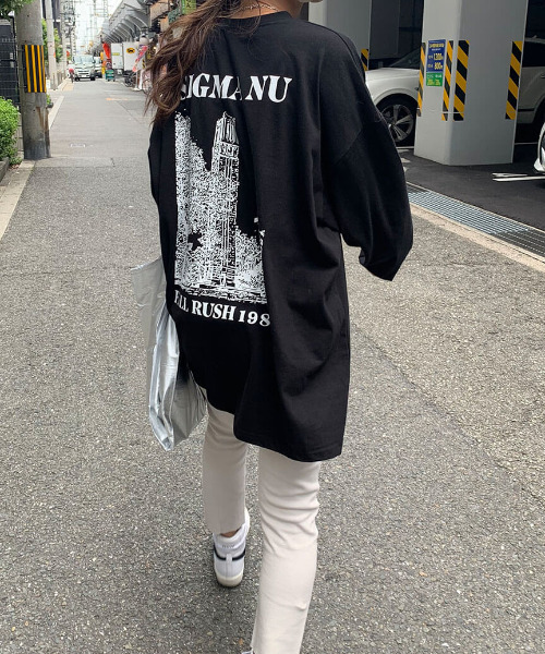 ISOOK(アイスー)の「Back print over long TEE / バックプリントオーバーロンT(chiica select)(Tシャツ/カットソー・レディース・ブラック/ホワイト・FREE)」の9枚目の写真