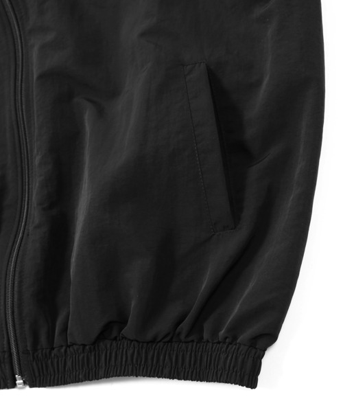 Figments（フィグメンツ）の「オーバートラックジャケット（ナイロン