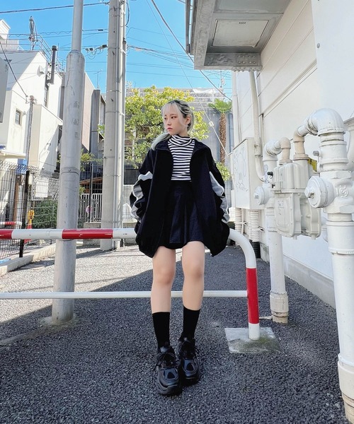 Figments（フィグメンツ）の「オーバートラックジャケット（ナイロンジャケット・レディース・ブラック/グリーン/パープル/サックスブルー/ネイビー/グレー・LARGE/X-LARGE）」の8枚目の写真