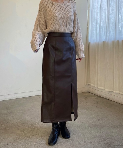 LE MORE(リモア)の「フロントスリットフェイクレザースカート(スカート・レディース・アイボリー/ブラック/ブラウン・FREE)」の17枚目の写真