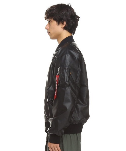 Alpha Industries（アルファインダストリーズ）の「フェイクレザー MA