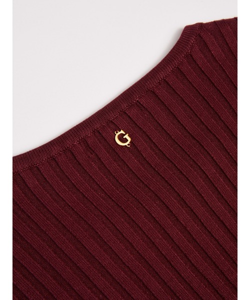 Guess（ゲス）の「Rib Pleated Paige Sweater Dress（ワンピース・レディース・ボルドー・SMALL/MEDIUM/X-SMALL）」の4枚目の写真