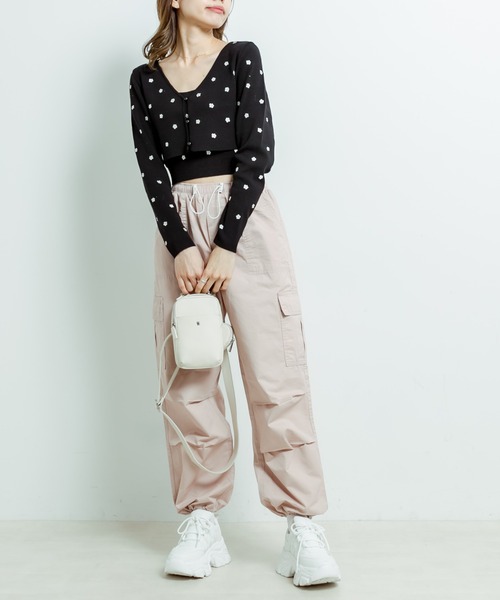 OLIVE des OLIVE（オリーブデオリーブ）の「花刺繍カーディガン（カーディガン/ボレロ・レディース・オフホワイト/サックスブルー/ブラック・FREE）」の12枚目の写真