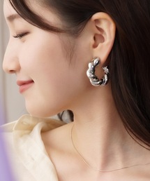 ツイストフープピアス