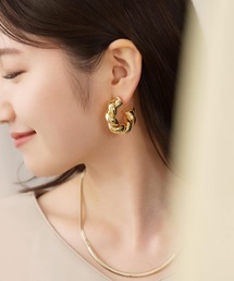 ツイストフープピアス