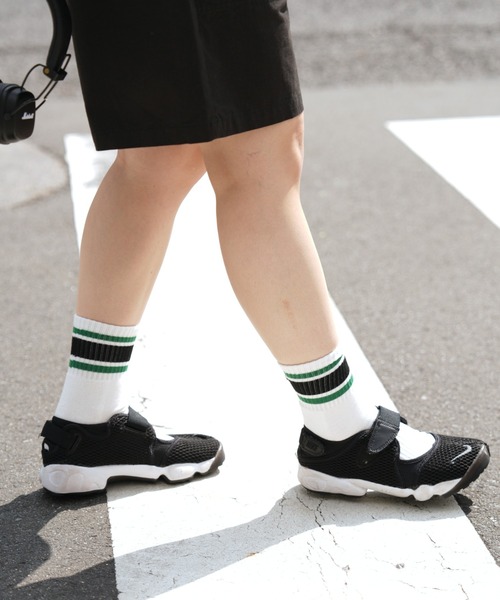 GUNZE（グンゼ）の「【GUNZE×TYPY】ラインショートソックス（ソックス/靴下・レディース・グリーン/ダークグリーン/ネイビー/オレンジ/ピンク・25㎝～27㎝/23㎝～25㎝）」の2枚目の写真