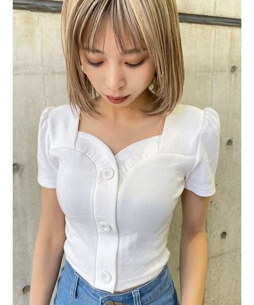 EMODA(エモダ)の「フロントボタンショートリブトップ(Tシャツ/カットソー・レディース・ホワイト/ブラック/ブルー・FREE)」の13枚目の写真