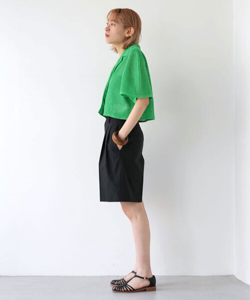 SLOBE citron.（スローブシトロン）の「SLOBE citron.カーブショートスリーブクロップドシャツ（シャツ/ブラウス・レディース・グリーン/ブラック・FREE）」の14枚目の写真