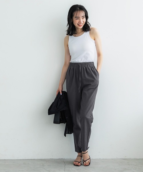 coca(coca)(コカ)の「麻風コットンテーパードパンツ(その他パンツ・レディース・ライトベージュ/ダークベージュ/ブラック/グリーン・M/L)」の9枚目の写真
