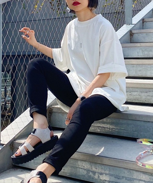 PAGEBOY（ページボーイ）の「WEB限定アイテム / BIGシルエットTシャツ（Tシャツ/カットソー・レディース・ブラック/ターコイズブルー/パープル/オフホワイト/グレイッシュベージュ/ホワイト系その他・FREE）」の17枚目の写真