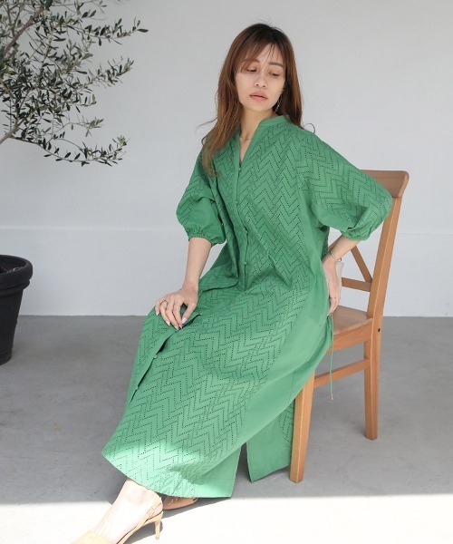 Bou Jeloud(ブージュルード)の「カットワークレースワンピース(ワンピース・レディース・グリーン/ブラック・38)」の4枚目の写真