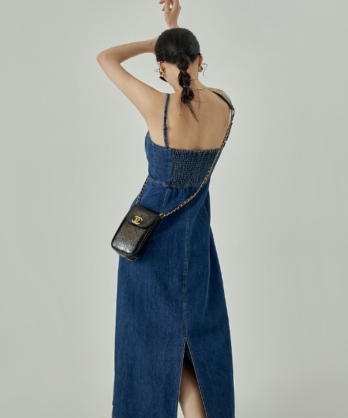 Vipoa（ヴィポア）の「デニムコンパクトキャミワンピース（ワンピース・レディース・ブルー・FREE）」の4枚目の写真