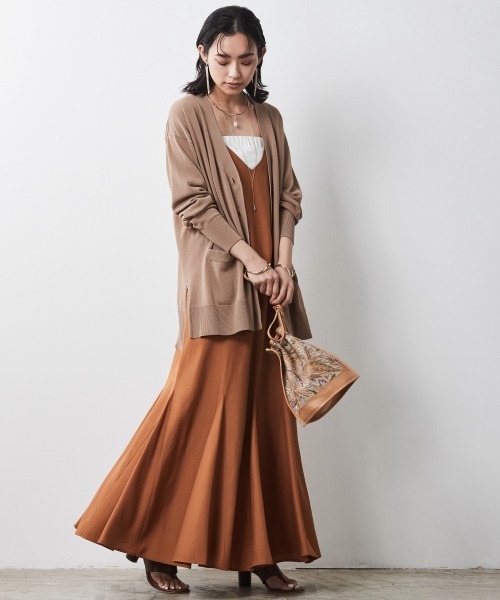 CHIC STYLE（シックスタイル）の「＜大きいサイズ＞裾フレアキャミソールマキシワンピース シックスタイル（ワンピース・レディース・ブラック/キャメル・L/LL/3L/4L/5L）」の22枚目の写真