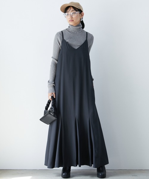 CHIC STYLE（シックスタイル）の「＜大きいサイズ＞裾フレアキャミソールマキシワンピース シックスタイル（ワンピース・レディース・ブラック/キャメル・L/LL/3L/4L/5L）」の12枚目の写真