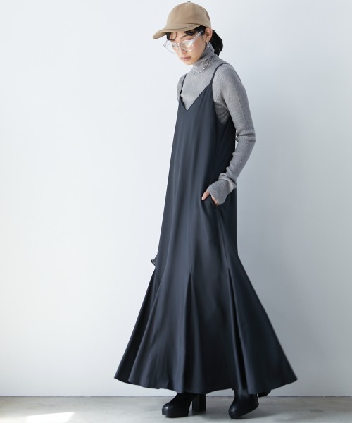 CHIC STYLE（シックスタイル）の「＜大きいサイズ＞裾フレアキャミソールマキシワンピース シックスタイル（ワンピース・レディース・ブラック/キャメル・L/LL/3L/4L/5L）」の4枚目の写真