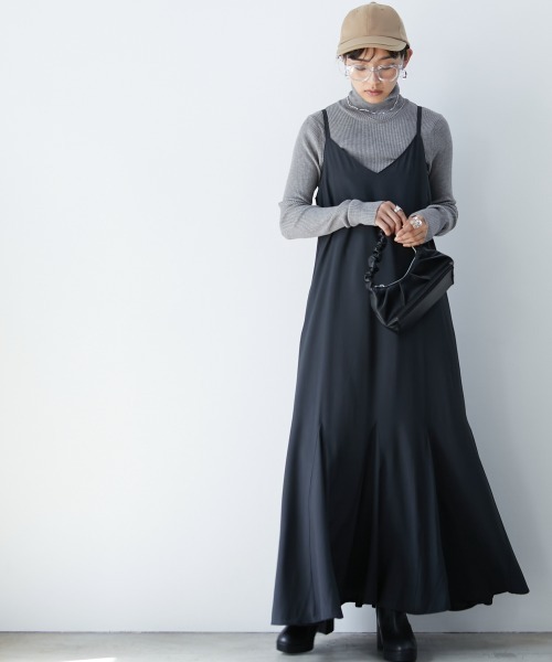 CHIC STYLE（シックスタイル）の「＜大きいサイズ＞裾フレアキャミソールマキシワンピース シックスタイル（ワンピース・レディース・ブラック/キャメル・L/LL/3L/4L/5L）」の3枚目の写真