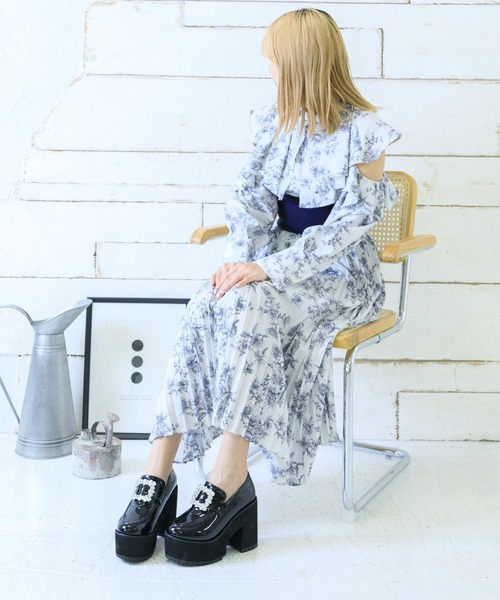 attagirl(アタガール)の「厚底ビジューバックルローファー(ローファー・レディース・ブラック系その他/ホワイト・S/M/L/LL/3L)」の3枚目の写真