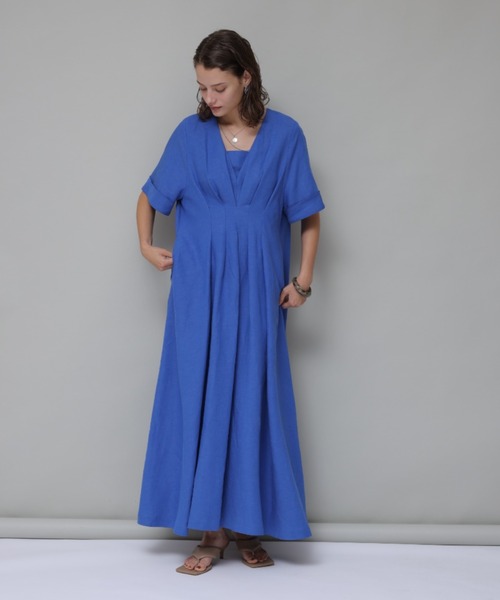 CADUNE（カデュネ）の「深VAラインワンピース（ワンピース