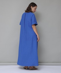 ⭐︎期間限定SALE⭐︎CADUNE 深VAラインワンピース CADUNE（カデュネ）の「深VAラインワンピース（ワンピース）」 - WEAR