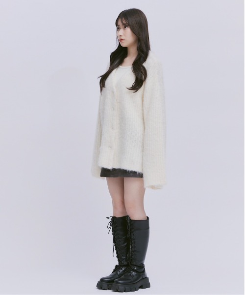 17HR（セブンティーンアワーズ）の「モヘアライクVネックニットカーディガン（カーディガン/ボレロ・レディース・ブラック/オフホワイト/ブルー・FREE）」の18枚目の写真