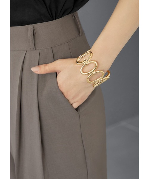 STYLE DELI（スタイルデリ）の「オーバルリングバングル（バングル/リストバンド・レディース・シルバー/ゴールド・FREE）」の3枚目の写真