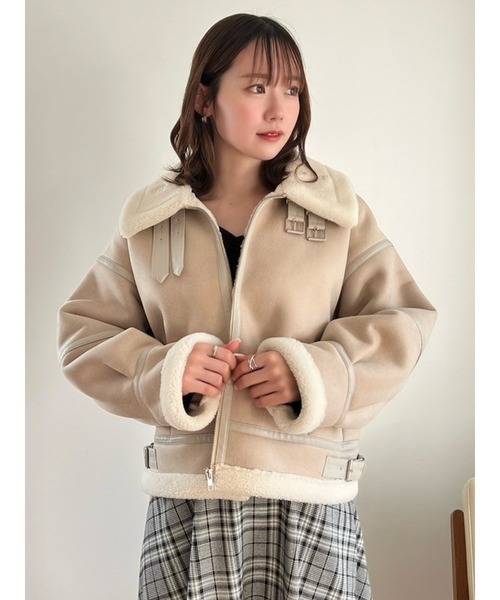 dazzlin(ダズリン)の「ボアコンパクトショートブルゾン(ブルゾン・レディース・ブラック/オフホワイト/アイボリー・FREE)」の17枚目の写真