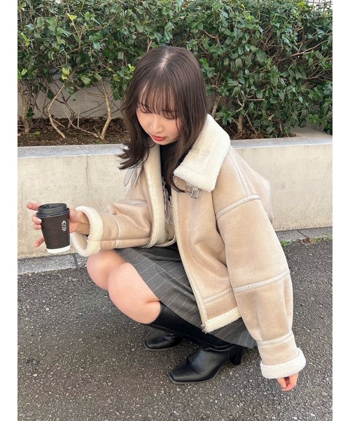 dazzlin(ダズリン)の「ボアコンパクトショートブルゾン(ブルゾン・レディース・ブラック/オフホワイト/アイボリー・FREE)」の9枚目の写真