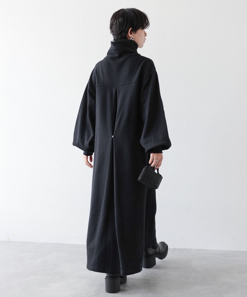 RAGEBLUE（レイジブルー）の「ハーフジップ/裏毛スウェットワンピース（ワンピース・レディース・ブラック/グリーン/オフホワイト・FREE）」の8枚目の写真