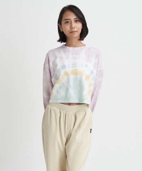 ROXY(ロキシー)の「CHANGE MAKER/ロキシーショート丈リラックスシルエットクルーネックスウェット(スウェット・レディース・ピンク/パープル/ブラック・MEDIUM/LARGE/SMALL)」の2枚目の写真