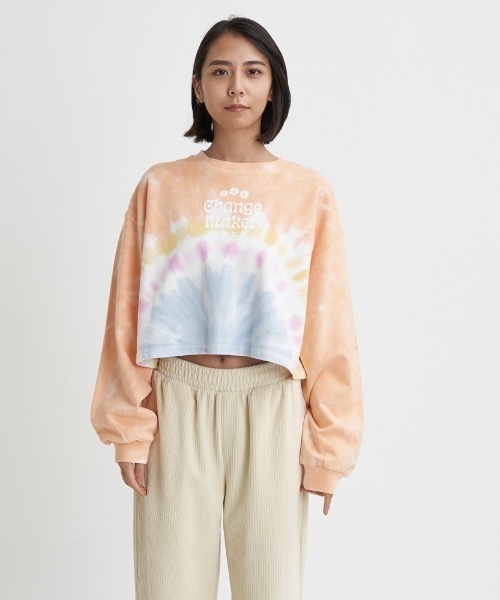 ROXY(ロキシー)の「CHANGE MAKER/ロキシーショート丈リラックスシルエットクルーネックスウェット(スウェット・レディース・ピンク/パープル/ブラック・MEDIUM/LARGE/SMALL)」の3枚目の写真