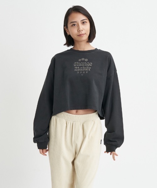 ROXY(ロキシー)の「CHANGE MAKER/ロキシーショート丈リラックスシルエットクルーネックスウェット(スウェット・レディース・ピンク/パープル/ブラック・MEDIUM/LARGE/SMALL)」の1枚目の写真