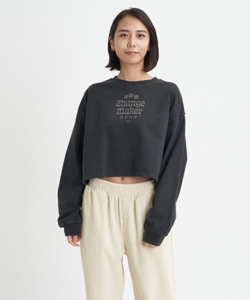 ROXY(ロキシー)の「CHANGE MAKER/ロキシーショート丈リラックスシルエットクルーネックスウェット(スウェット・レディース・ピンク/パープル/ブラック・MEDIUM/LARGE/SMALL)」の4枚目の写真