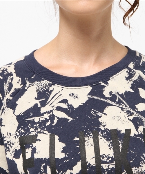 OUTLET（アウトレット）の「【Discoat Petit】フラワープリントロゴ裏毛プルオーバー（Tシャツ/カットソー・レディース・ネイビー・FREE）」の5枚目の写真