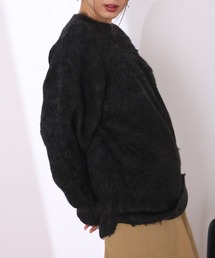 クルーネックニット