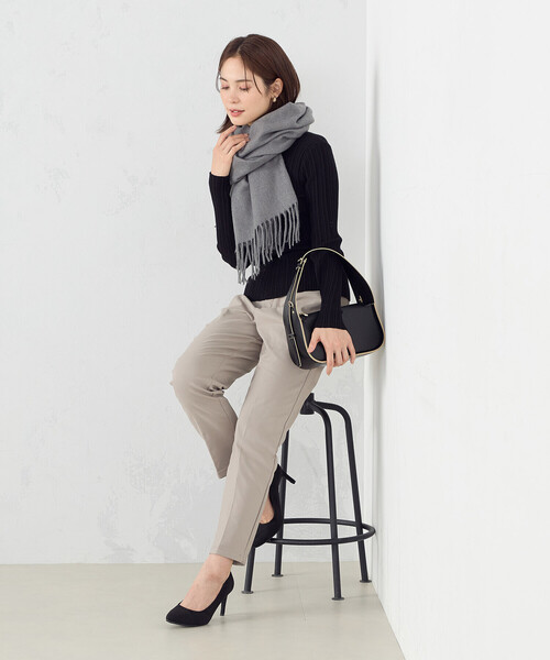 MONO　COMME CA（モノコムサ）の「ソフトタッチストール（ストール/ショール・レディース・オフホワイト/ライトグレー/ベージュ/チャコール・FREE）」の16枚目の写真