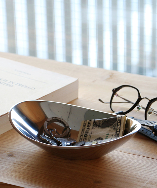 journal standard Furniture （ジャーナルスタンダードファニチャー）の「ALUMINUM TRAY 18x11 トレー（収納グッズ・レディース・シルバー・FREE）」の5枚目の写真