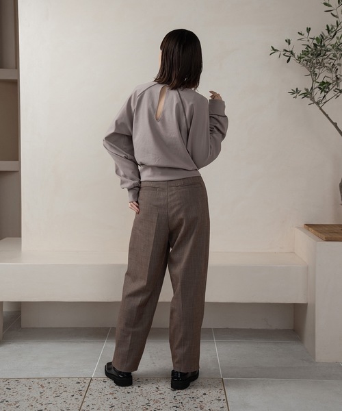 Amiur(エミレ)の「raglan stitch cut T / ラグランステッチカットT(Tシャツ/カットソー・レディース・ブラック/グレー/モカ・FREE)」の6枚目の写真