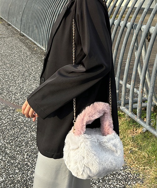 SEN TOKYO（セントーキョー）の「シーズンライクな差し色。2WAYもこもこバイカラーハンドバック（ハンドバッグ・レディース・イエロー/ブラウン/グレー・FREE）」の2枚目の写真
