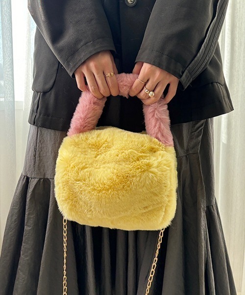 SEN TOKYO（セントーキョー）の「シーズンライクな差し色。2WAYもこもこバイカラーハンドバック（ハンドバッグ・レディース・イエロー/ブラウン/グレー・FREE）」の22枚目の写真