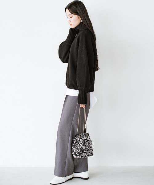 haco!(ハコ)の「女らしさは包んで魅せる スリットタートルネックニット(ニット/セーター・レディース・レッド/アイボリー/ブラック・MEDIUM/X-LARGE/LARGE/SMALL)」の15枚目の写真