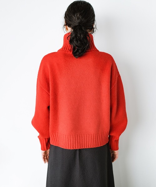 haco!(ハコ)の「女らしさは包んで魅せる スリットタートルネックニット(ニット/セーター・レディース・レッド/アイボリー/ブラック・MEDIUM/X-LARGE/LARGE/SMALL)」の18枚目の写真