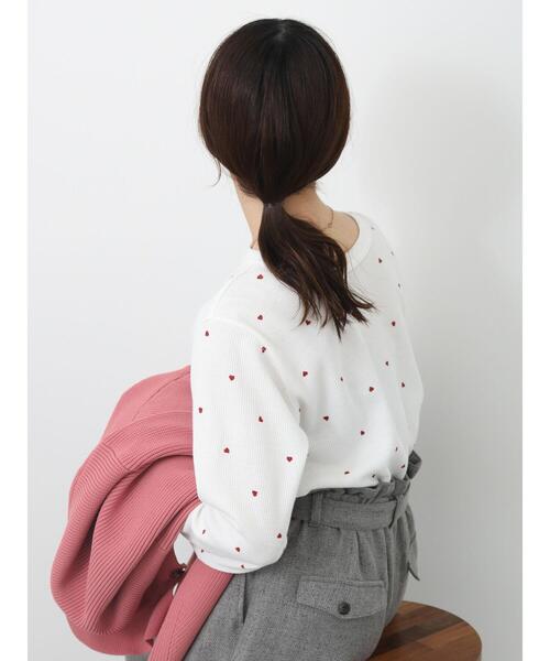 ehka sopo（エヘカソポ）の「ハート柄ワッフルカットソー（Tシャツ/カットソー・レディース・オフホワイト/グレー/キナリ・F）」の5枚目の写真