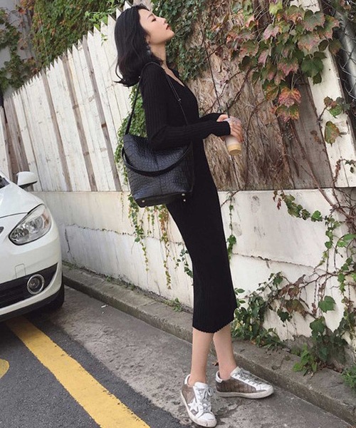 LUGG NAGG(ラグナグ)の「リブニットVネックマキシワンピース(ワンピース・レディース・ライトベージュ/チョコ/ブラック・M)」の14枚目の写真